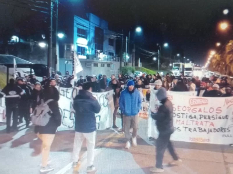 Mantecol amargo: siguen los despidos en Georgalos y cortaron la Panamericana