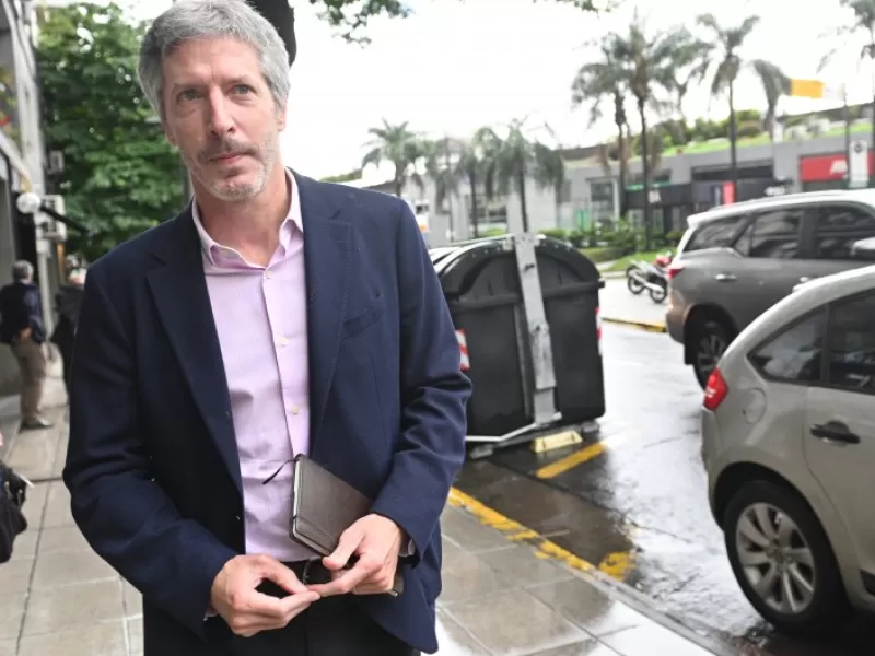 El Central le niega a Kicillof una autorización para ayudar a los intendentes a pagar el aguinaldo