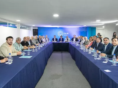Intendentes de todo el pa&iacute;s rechazaron la reforma de la zona fr&iacute;a